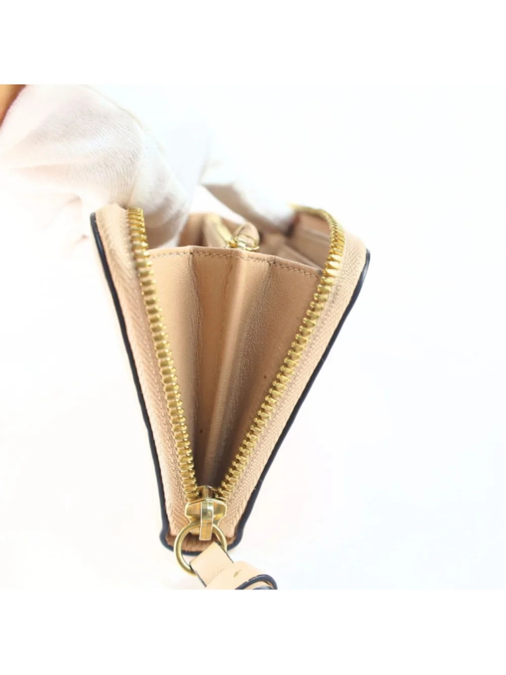 Chloe Alphabet Long Wallet For Women Beige NeutralLeather & Gold tone Hardware